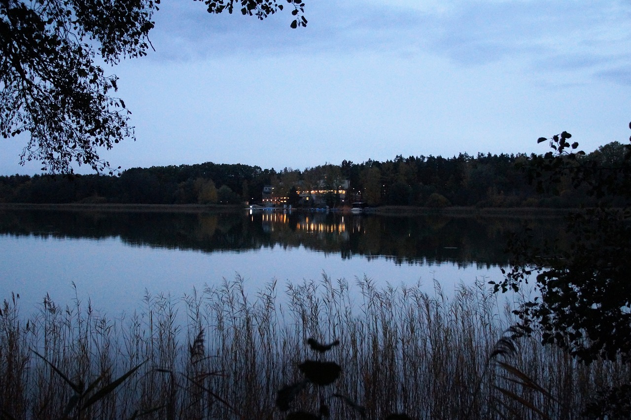 Serene Lakeside Retreat in Máchovo jezero