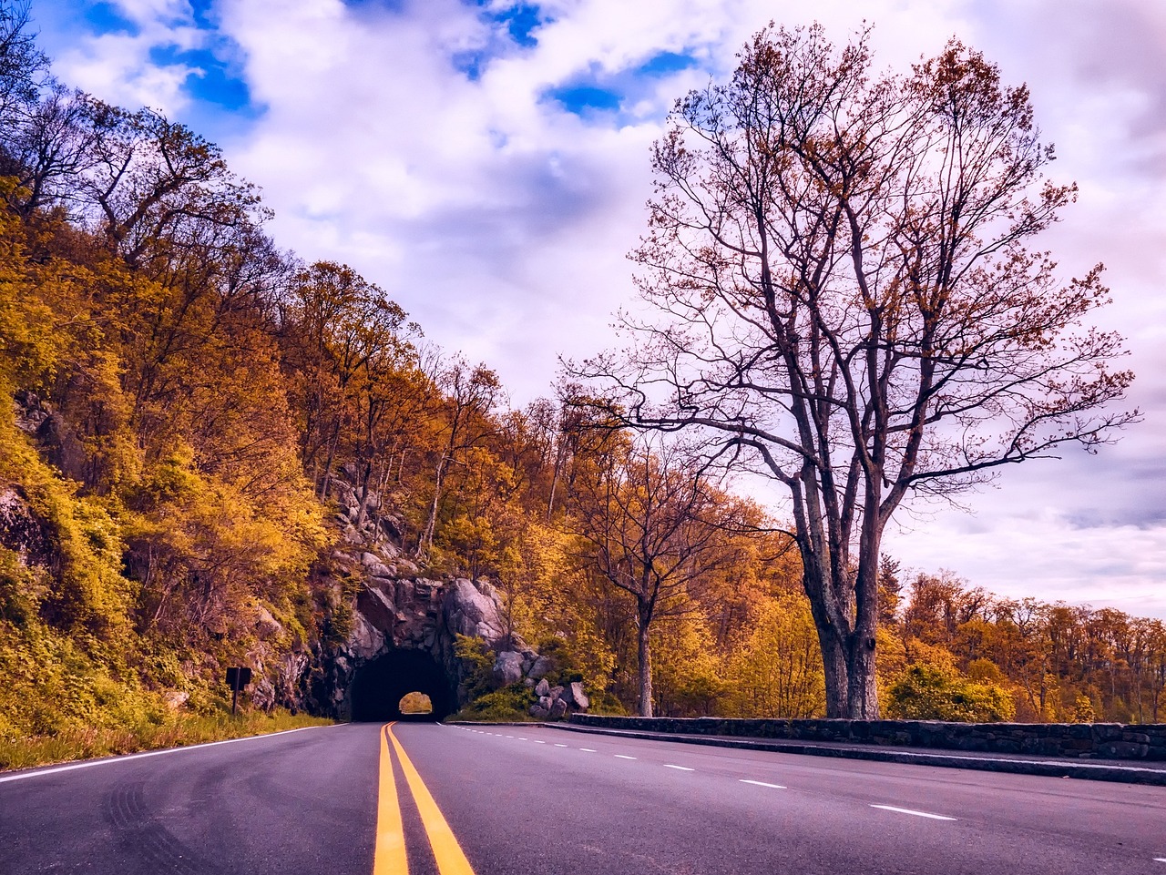 Weekend Getaway in Shenandoah Valley: Waterfalls, Hikes, and Art