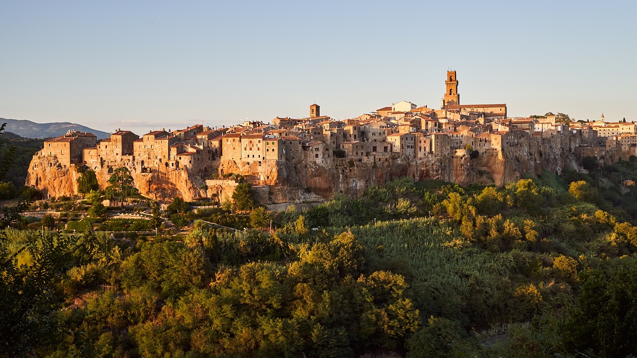 Etruscan Marvels and Tuscan Delights in Pitigliano