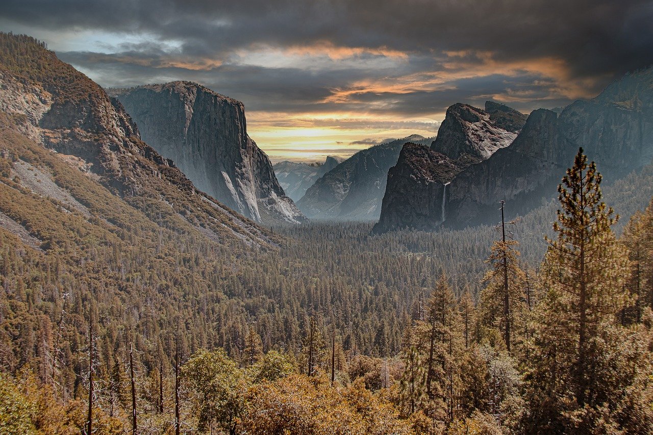 Yosemite National Park Hiking Adventure