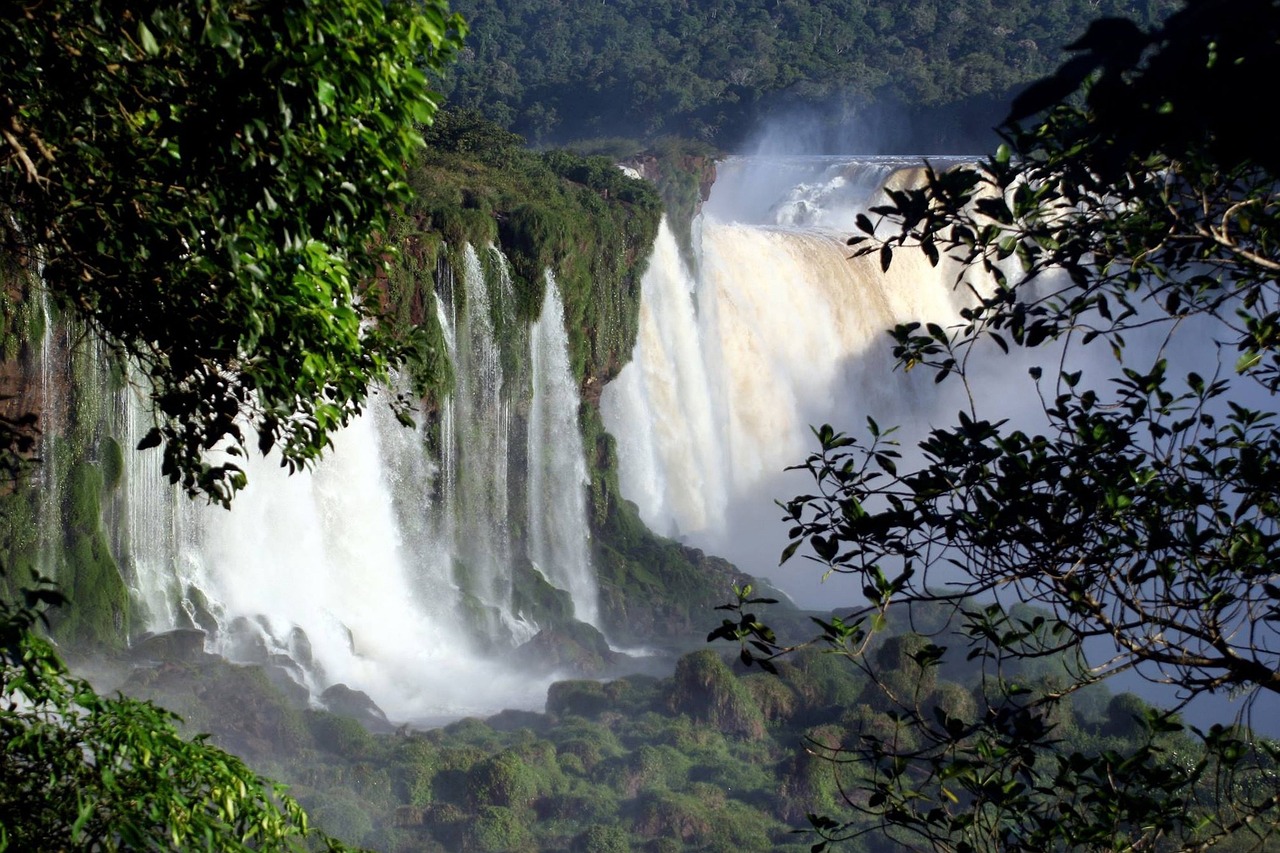 Ultimate Iguazu Falls Adventure in 3 Days