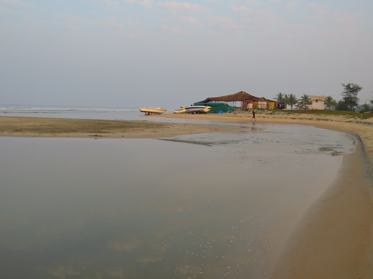 Varca Beach Delights: 3-Day Goa Getaway