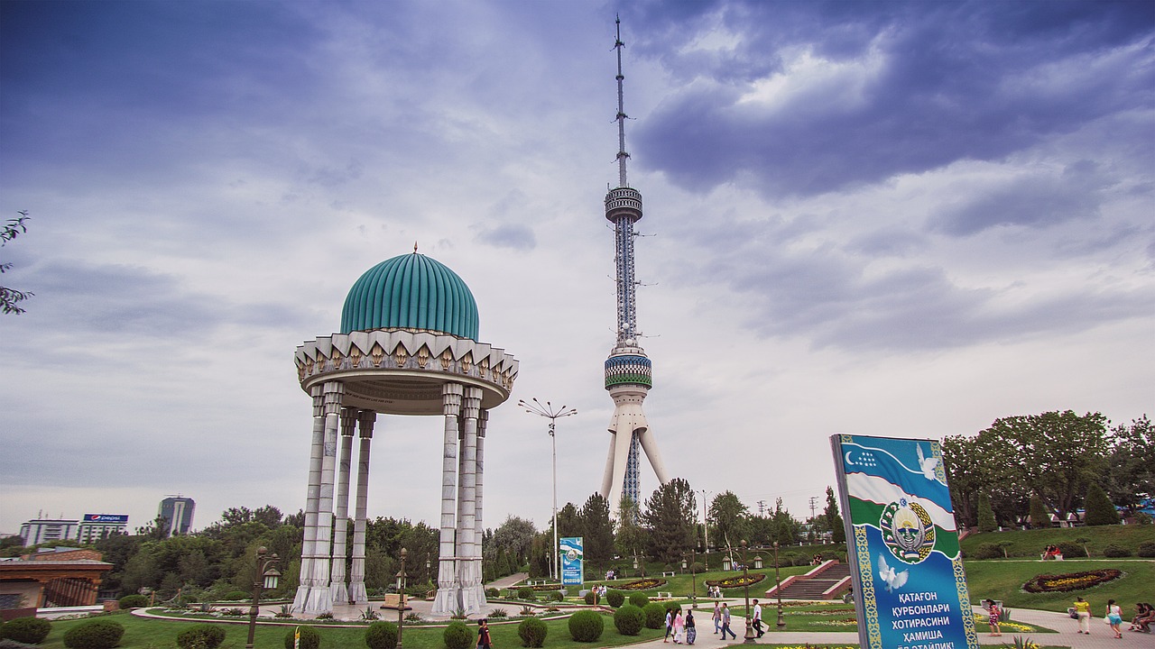 Silk Road Wonders: 6-Day Uzbekistan Adventure
