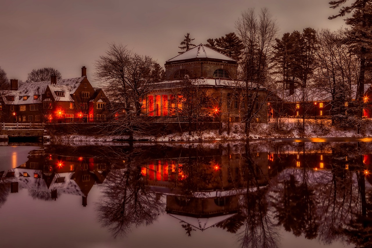 Enchanting Fall Foliage and Mysteries in New Hampshire