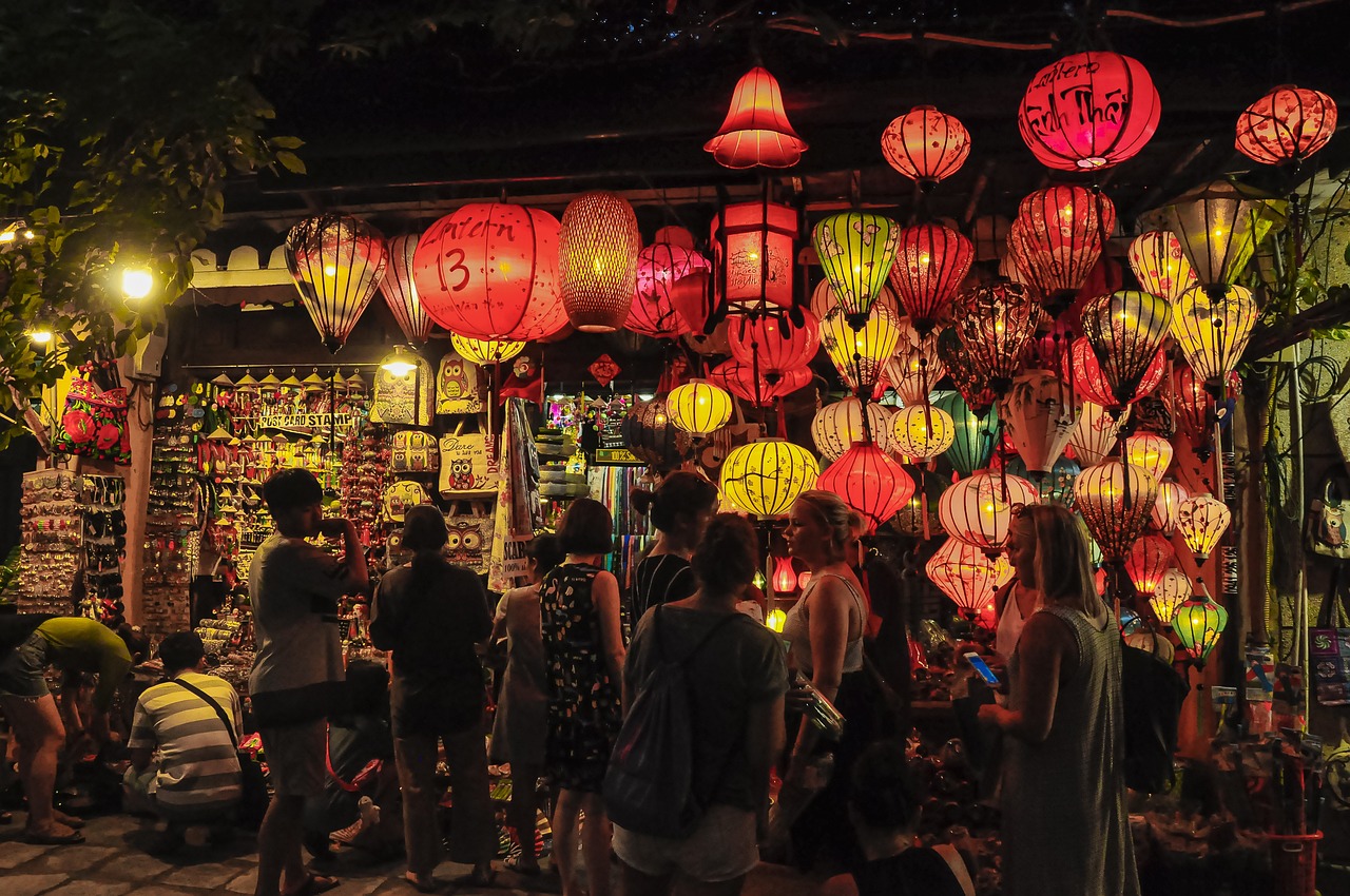 Immersive Day in Hoi An: Ancient Town, Lantern Making, and Culinary Delights