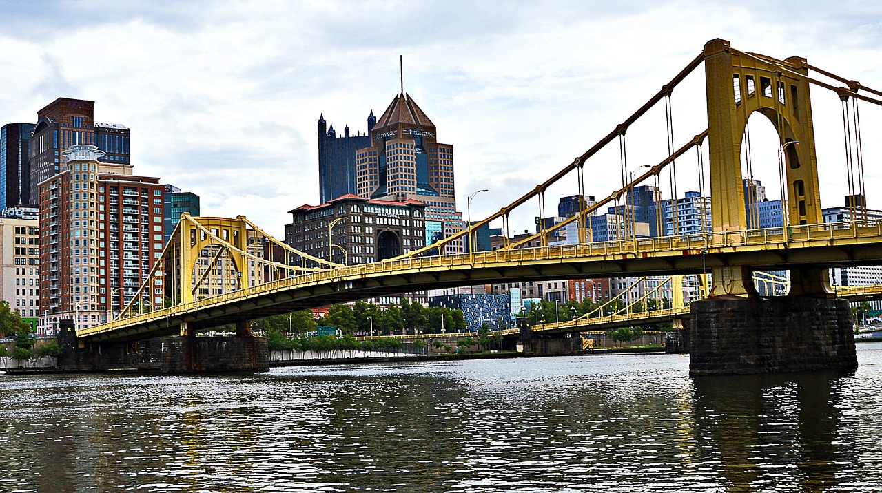 Iconic Pittsburgh in 3 Days: History, Food, and Scenic Views