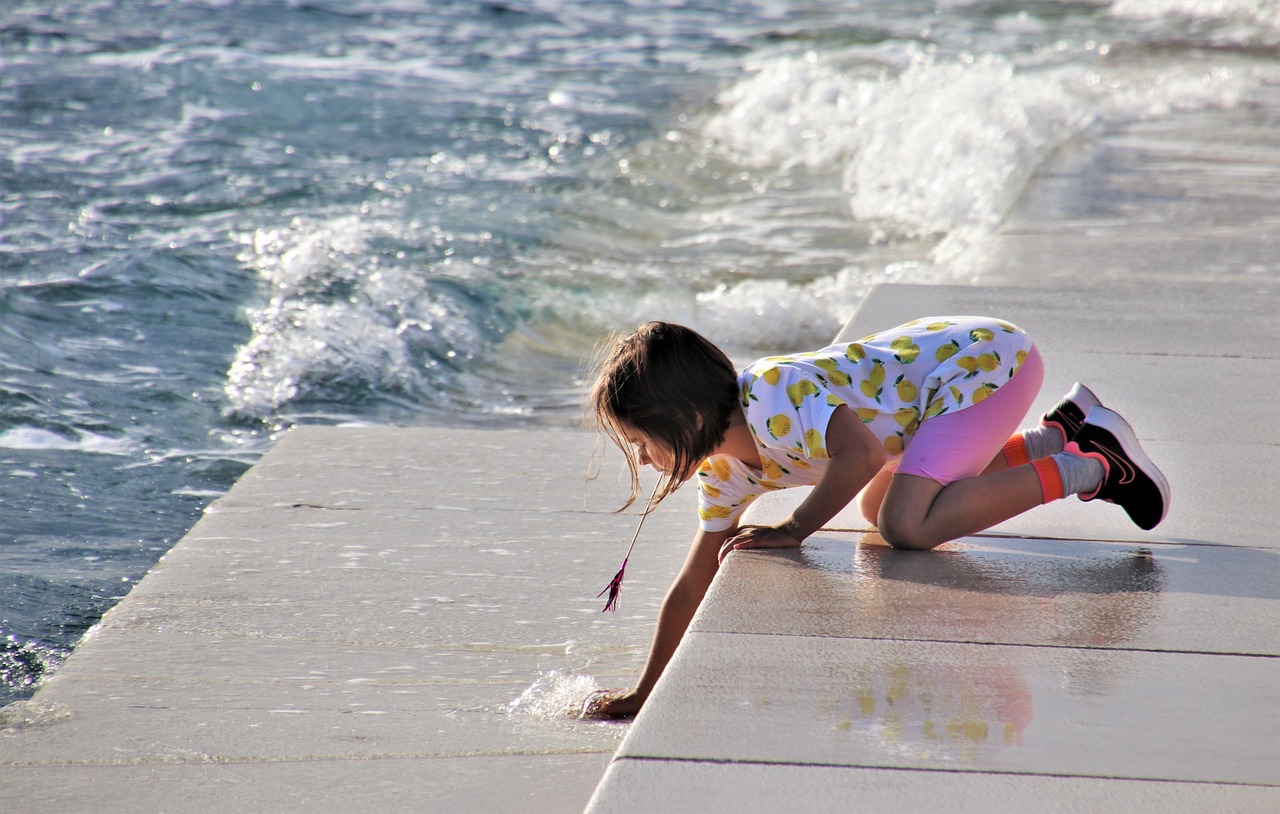 Solo Adventure: Sea Organ, Roman Ruins, and Sunset Drink in Zadar