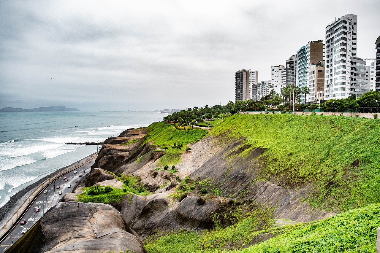 Discover Lima and Its Surroundings in 3 Days