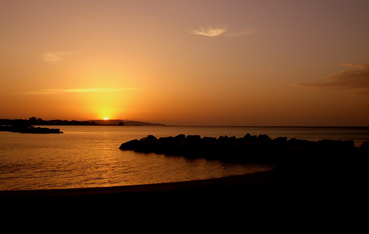 Salt Pans, Wine Tasting & Island Cruises in Trapani