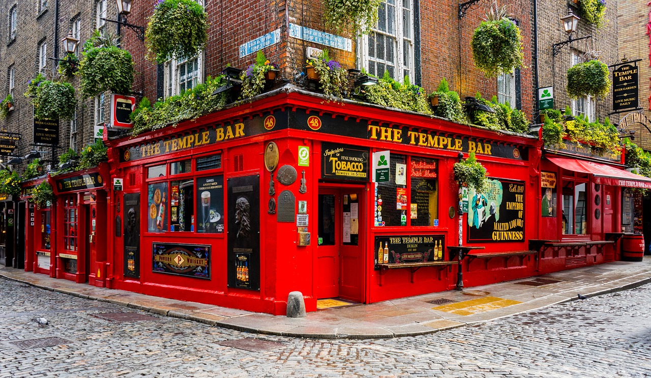 Dublin: History, Cuisine, and Countryside Escape
