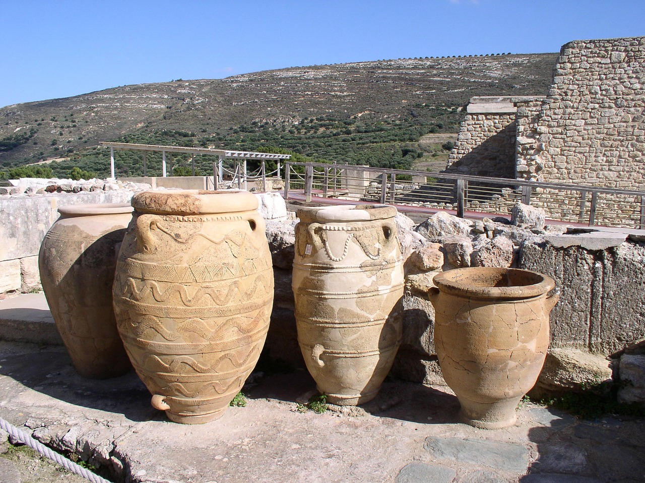Cretan Delights: 5-Day Knossos and Heraklion Exploration