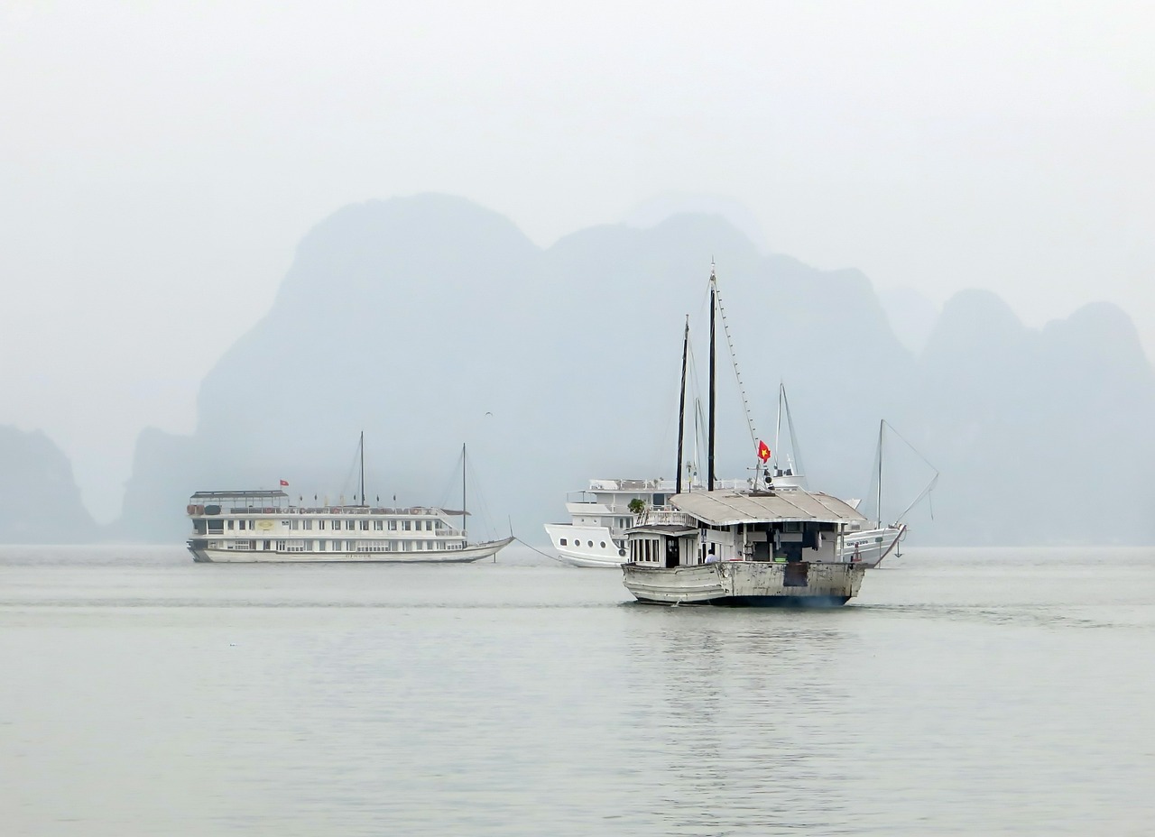 Découverte de la Baie d'Halong en 2 Jours