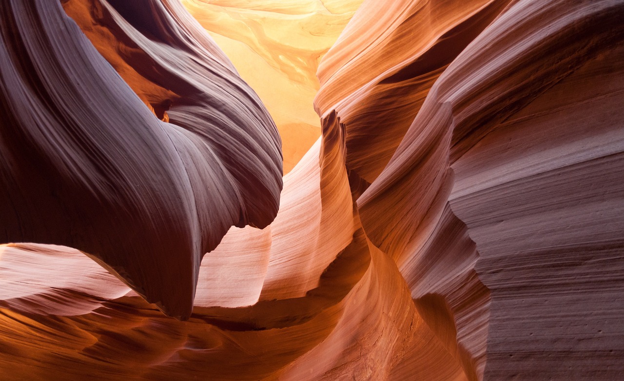 Ultimate Antelope Canyon and Mount Rushmore Adventure