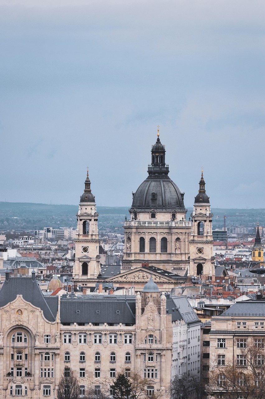 Historic Sites, Thermal Baths, and Local Cuisine in Budapest