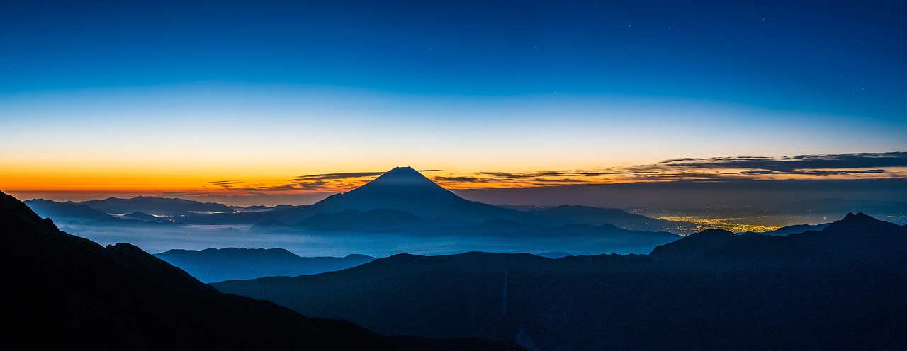 Scenic Mt. Fuji and Sake Tasting Tour