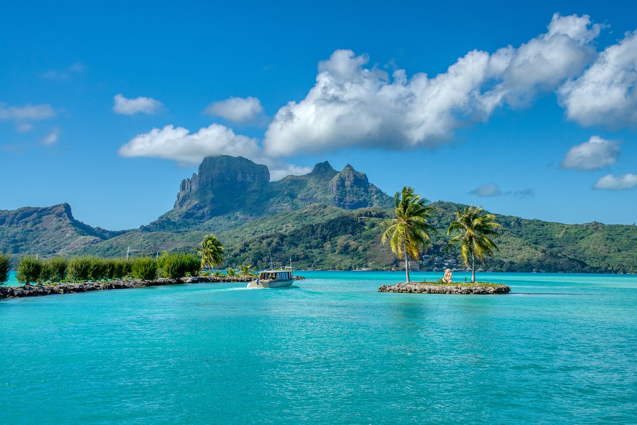 Romantic Honeymoon Retreat in Bora Bora