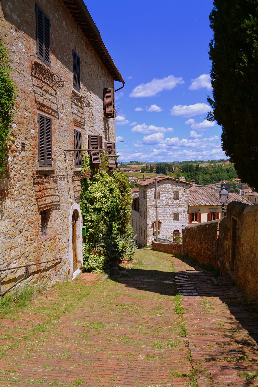 Esplorando Colle di Val d'Elsa e i Dintorni in 2 Giorni