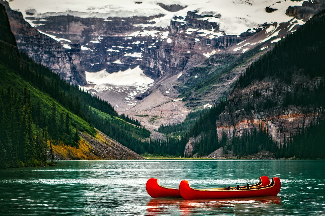 Scenic Canadian Rockies Adventure in Lake Louise