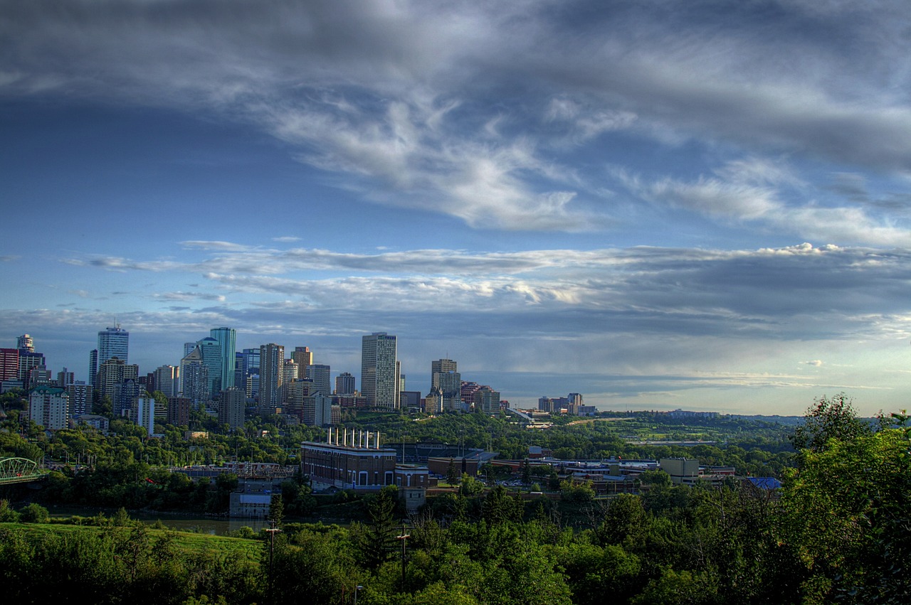 Edmonton Urban Adventure and Culinary Delights