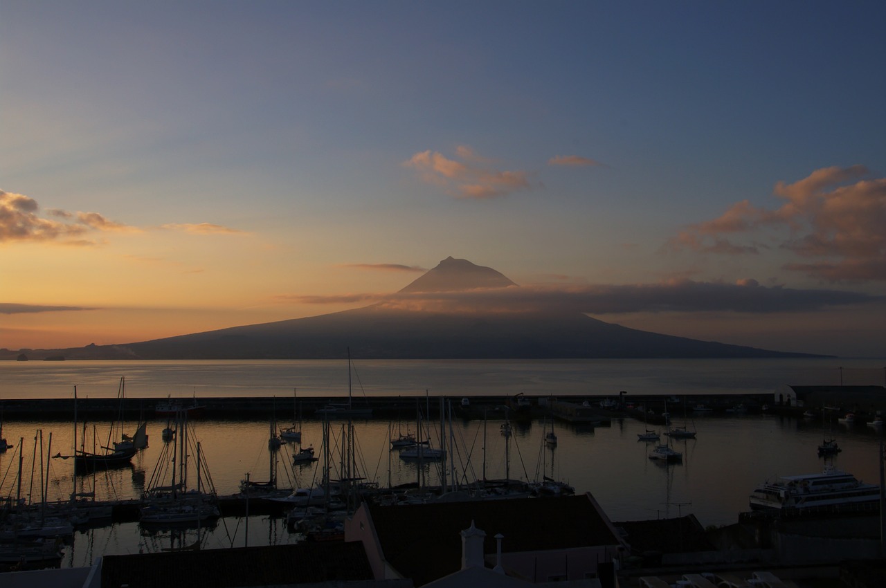 Faial Island Adventure and Culinary Delights