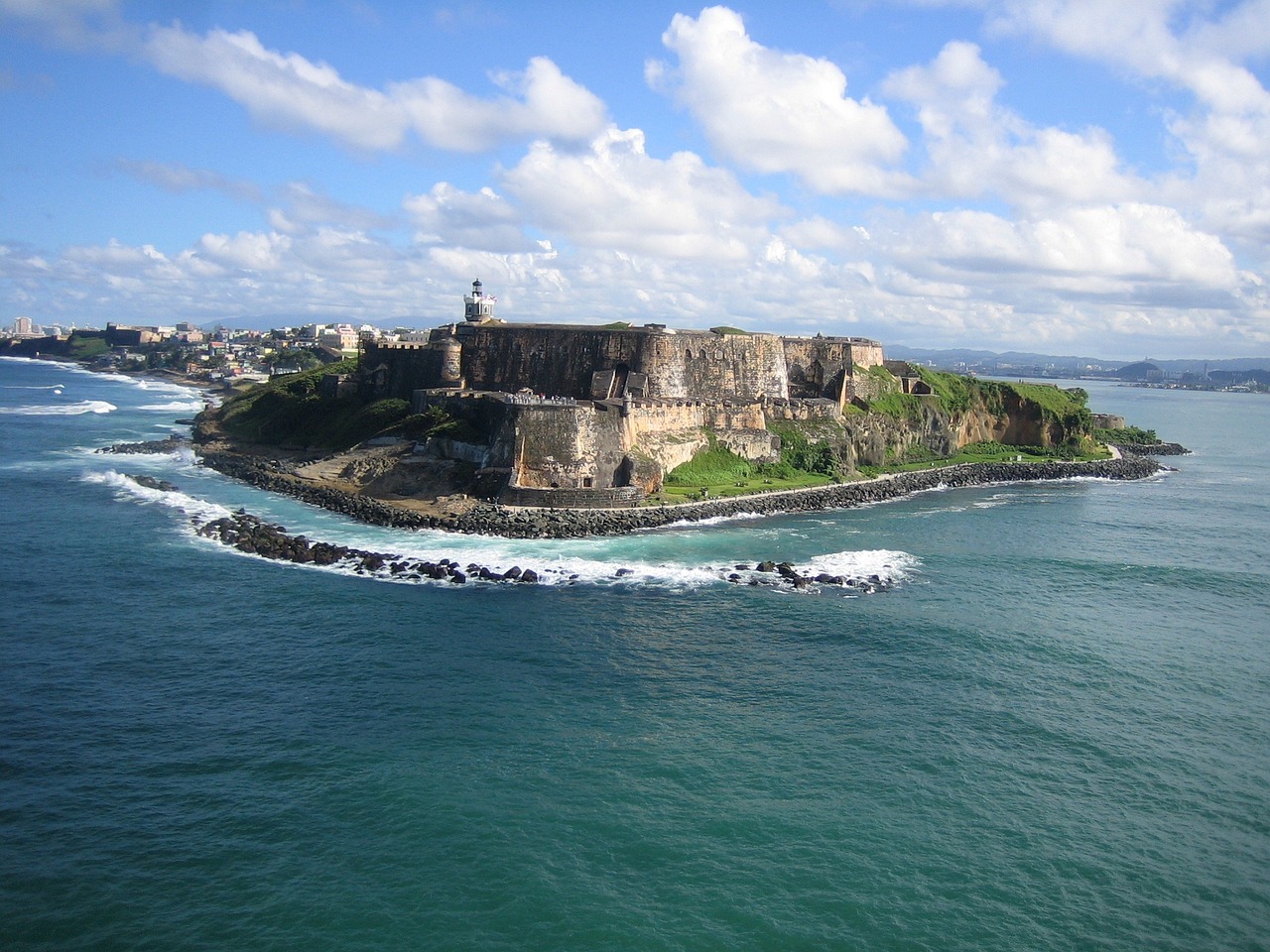 Puerto Rico Island Adventure: Beaches, Rainforests & History