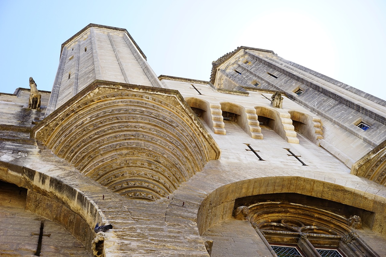 Weekend Getaway in Avignon: Palais des Papes and Provençal Delights