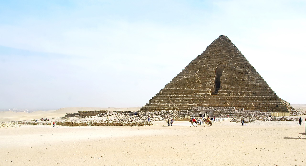 Historical Wonders of Giza in 4 Days