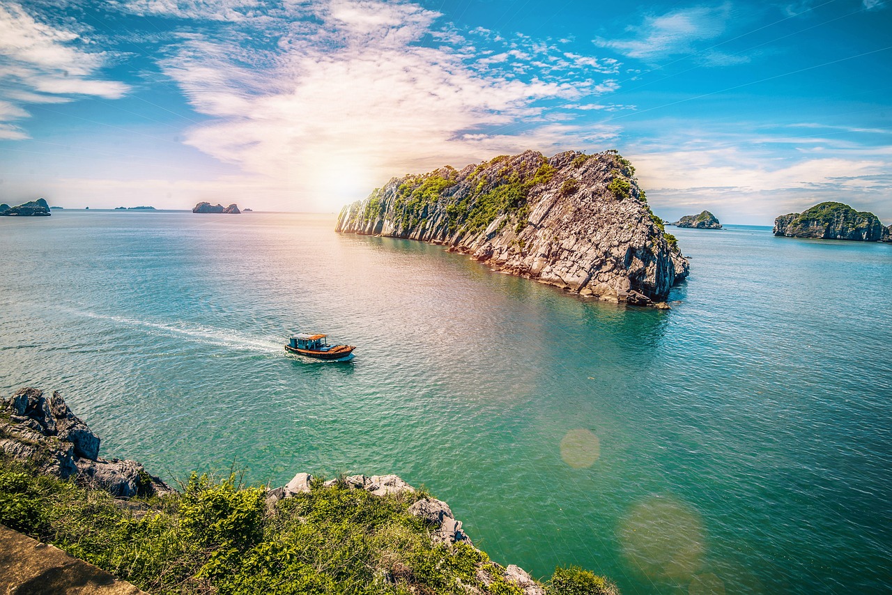 Seafood Delights in Cat Ba Island