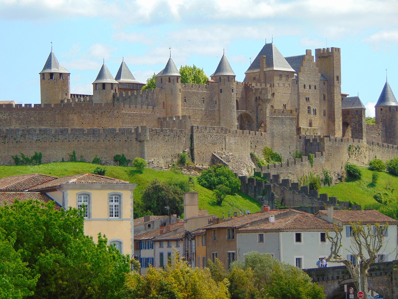 Romantic Getaway in Occitania: Carcassonne, Albi, Toulouse, and Montpellier