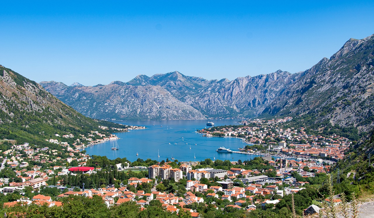 Montenegro's Magnificent Beauty: A 7-Day Hiking and Beach Adventure