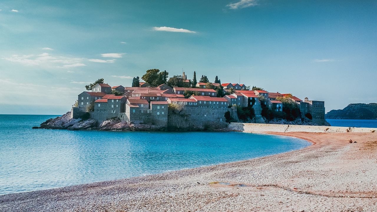 Explorando la Costa de Montenegro y los Balcanes en 9 Días