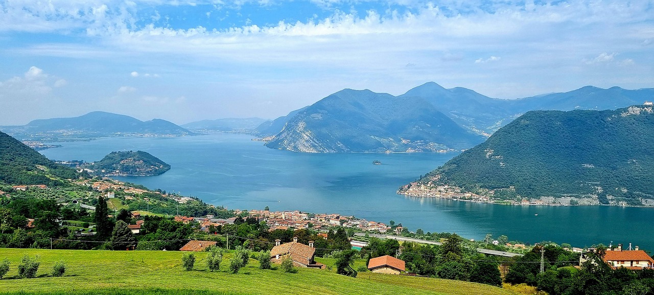 Découverte des Lacs Italiens et Îles environnantes depuis Iseo