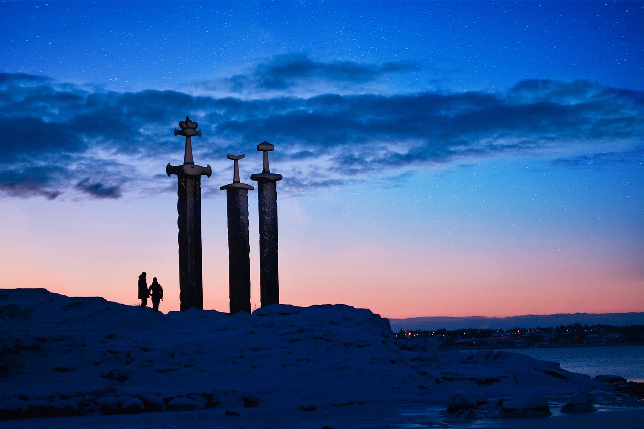 Scenic Fjords and Coastal Gems in Western Norway