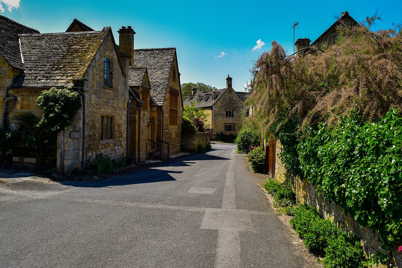 Cotswolds Countryside Delights