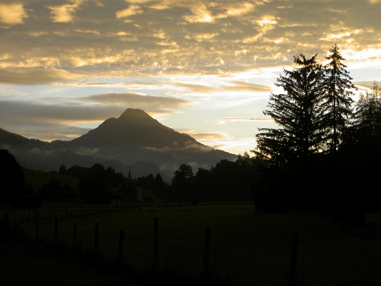 Alpine Adventure in Leogang: Canyoning, Rafting, and Paragliding