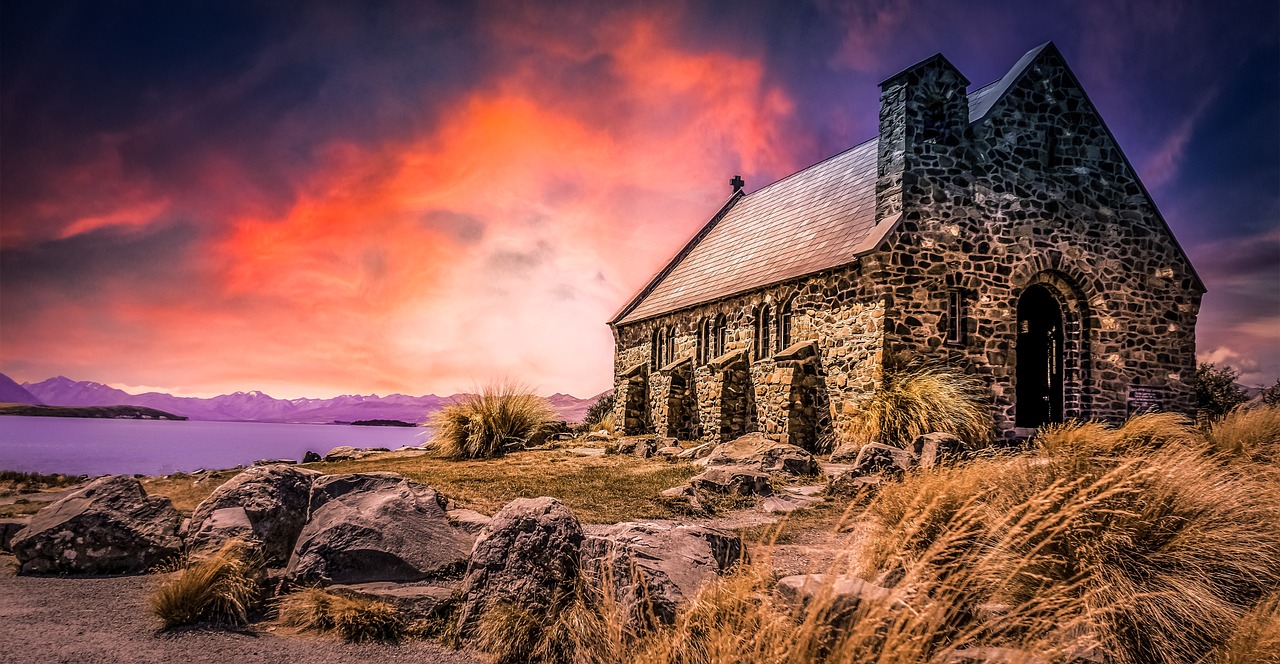 Starry Nights and Alpine Wonders in Lake Tekapo