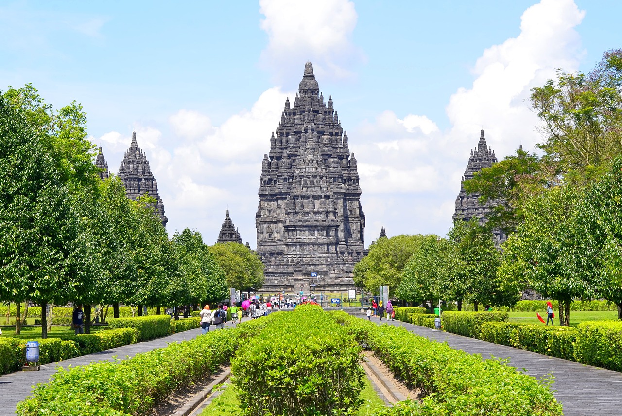 Ultimate Prambanan Temple and Cave Adventure