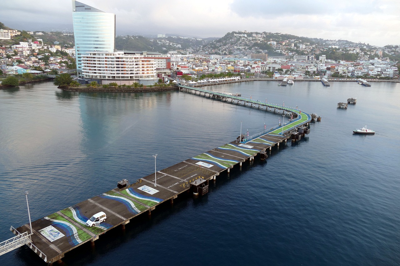 Fort-de-France Martinique: Cruise Ship Terminal Stroll