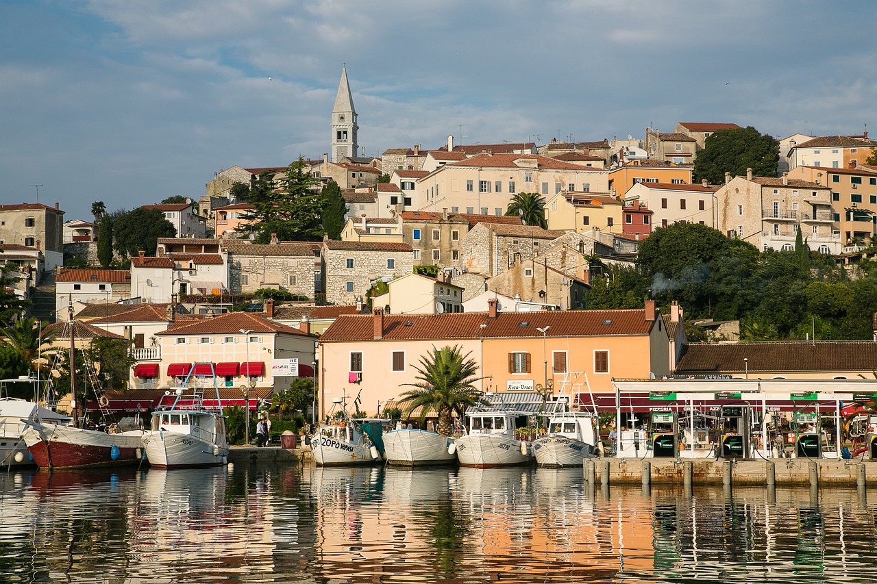 Seaside Delights in Vrsar: Dolphins, Boat Tours, and Local Cuisine