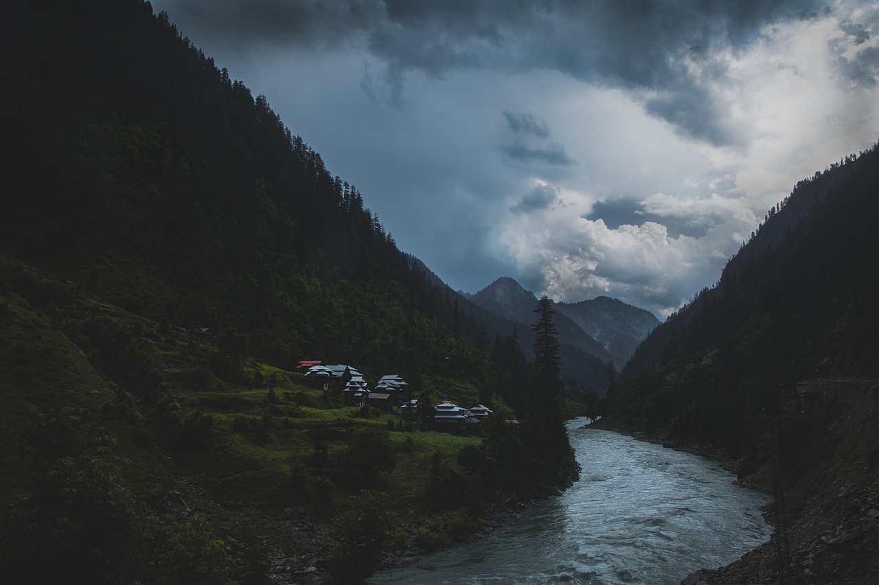 Ultimate 5-Day Neelum Valley Adventure with Hiking