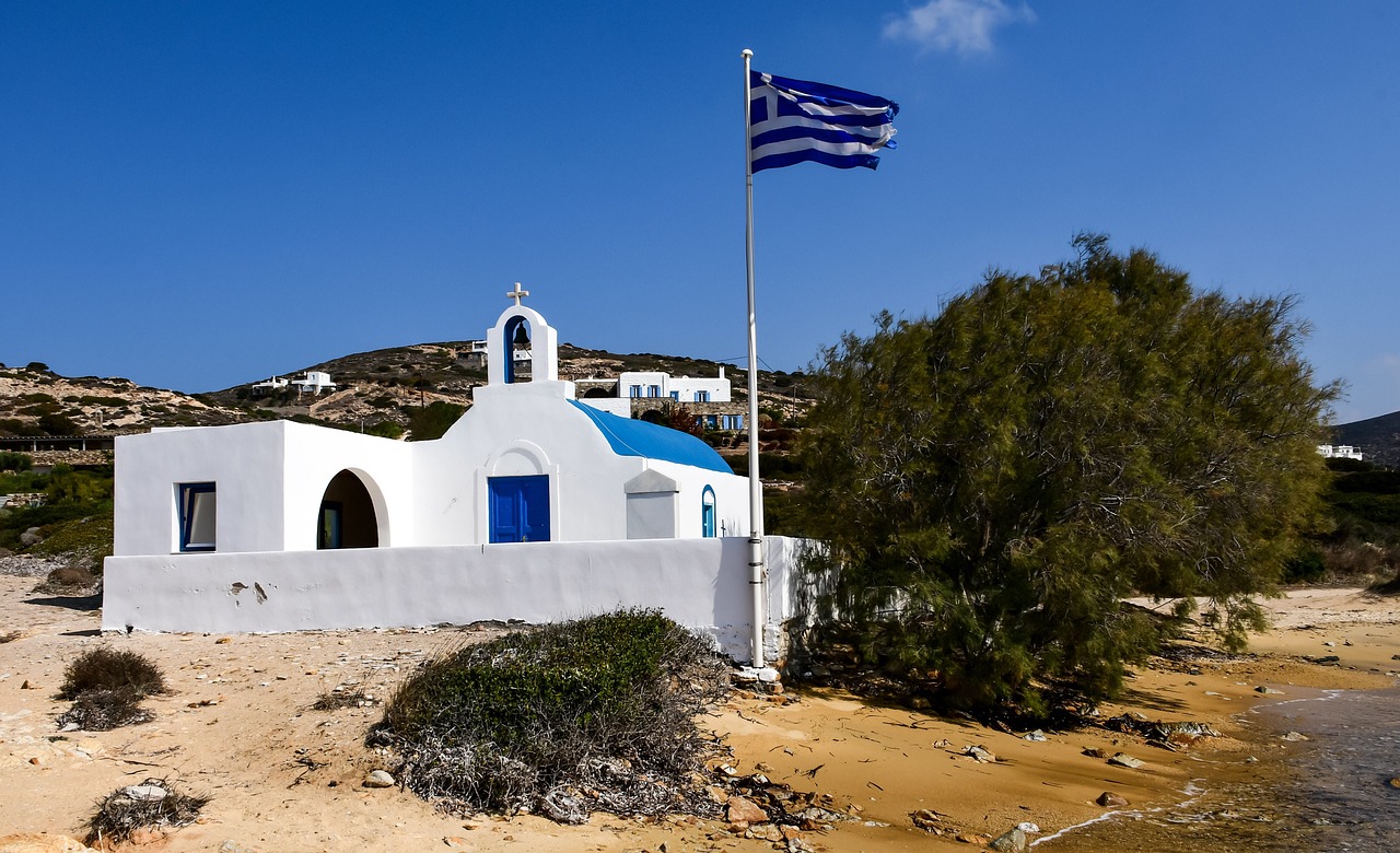 Island Paradise: Antiparos and Surrounding Gems