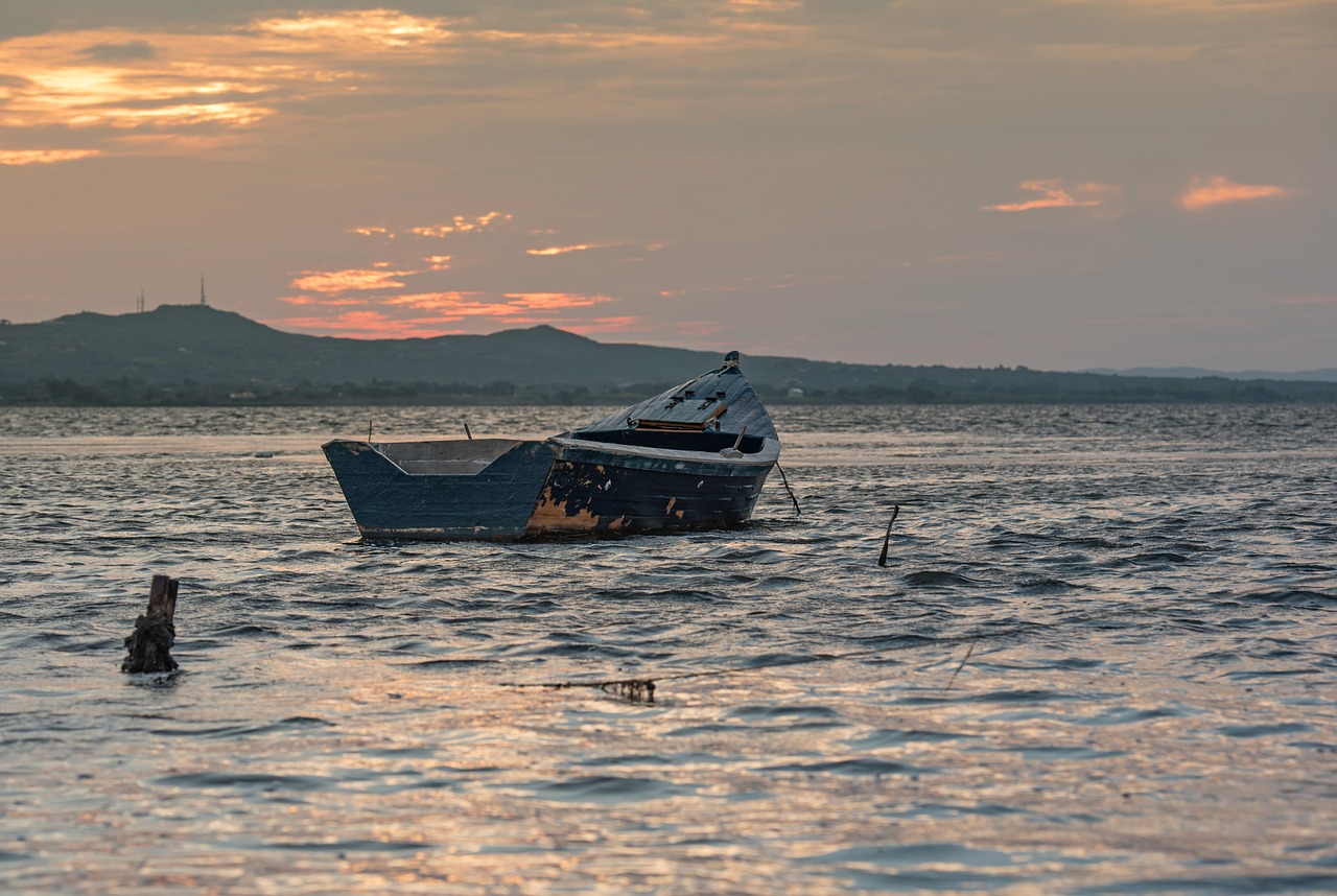 A Taste of Cagliari: Boat Tours and Culinary Delights