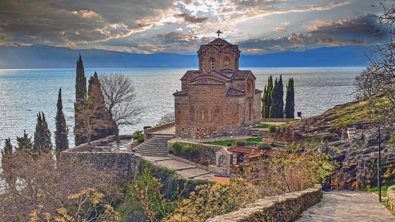 Adventurous Escape in Lake Ohrid