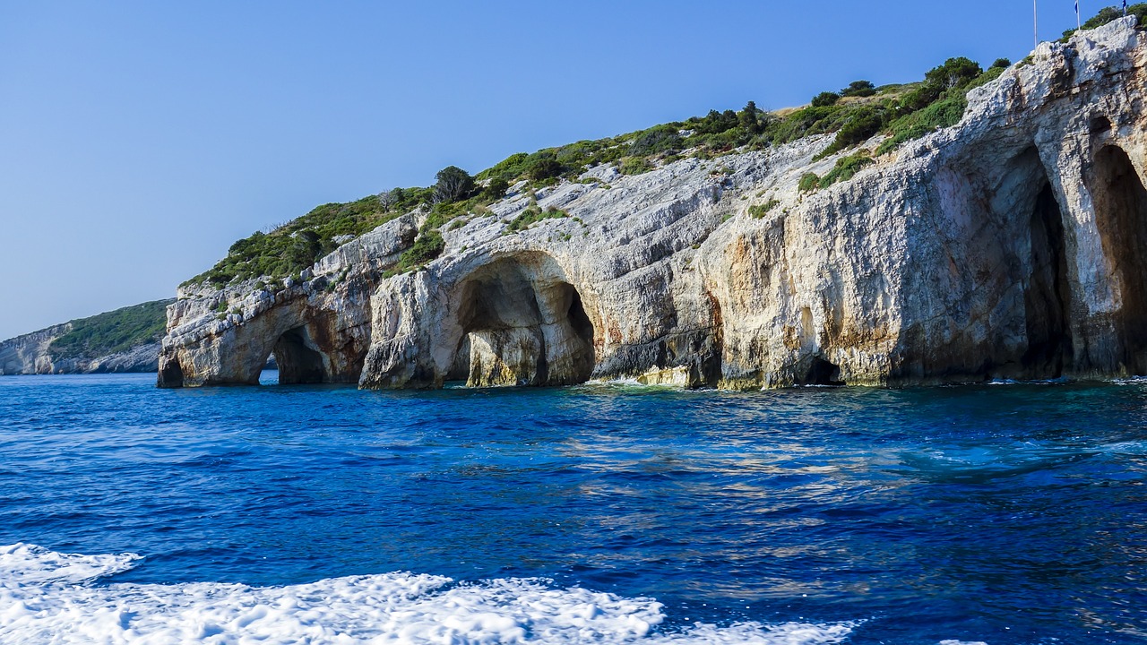 Découverte de Zakynthos : Plages, Grottes et Croisières