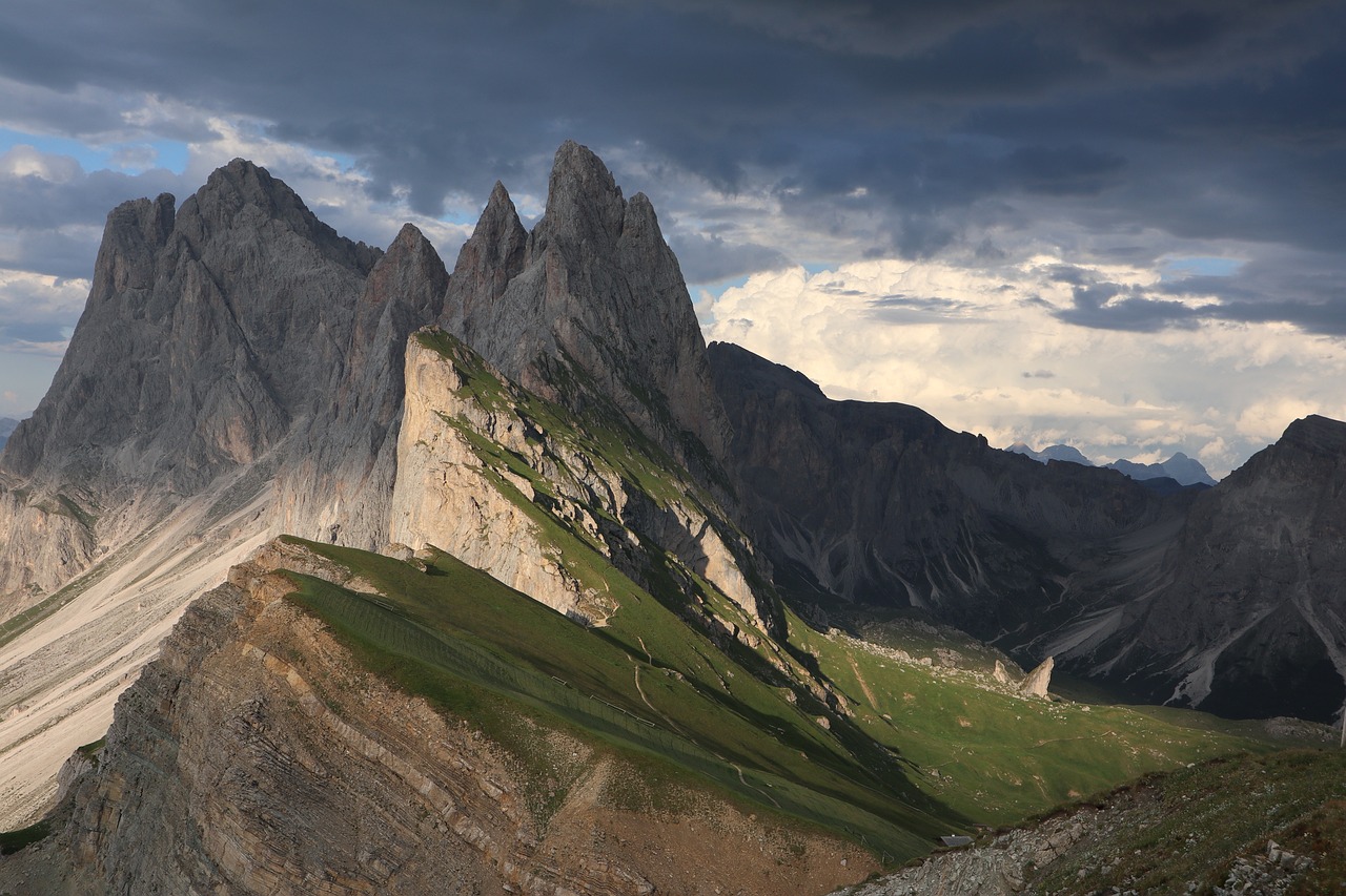 A Scenic Retreat in Seceda and the Dolomites