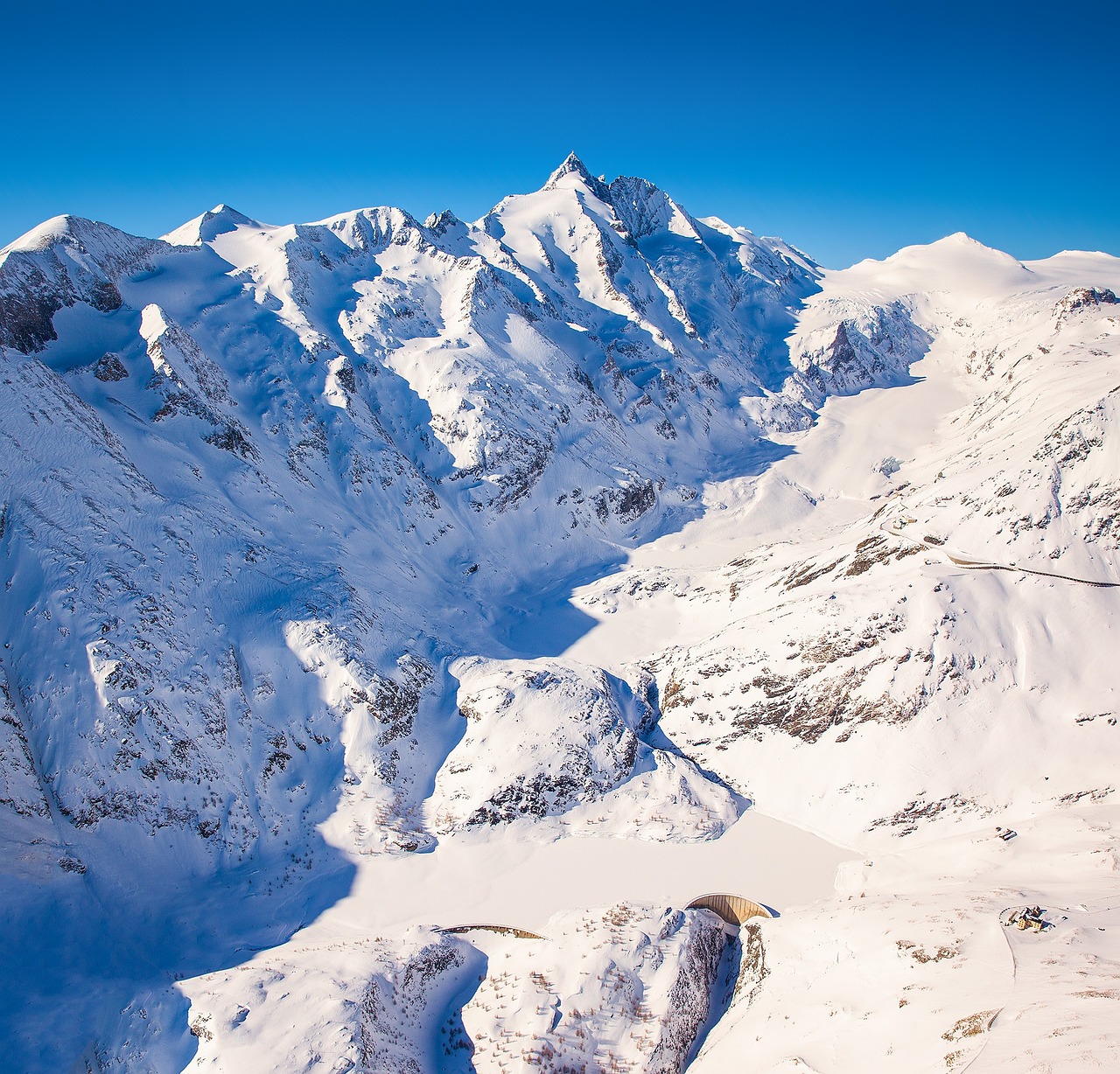 A Scenic Alpine Adventure in Grossglockner High Alpine Road