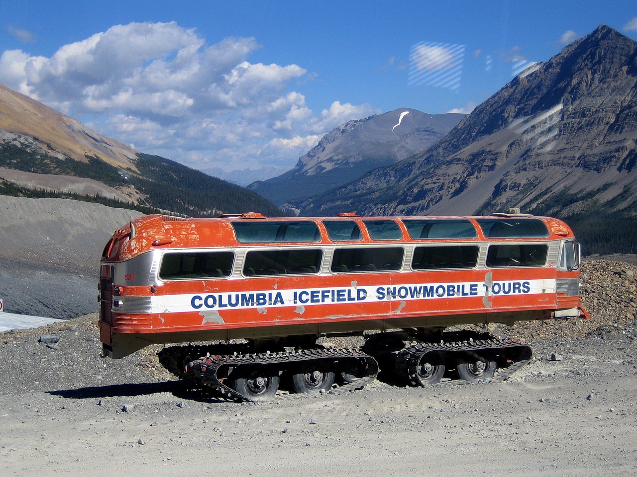 Glacial Wonders of Columbia Icefield