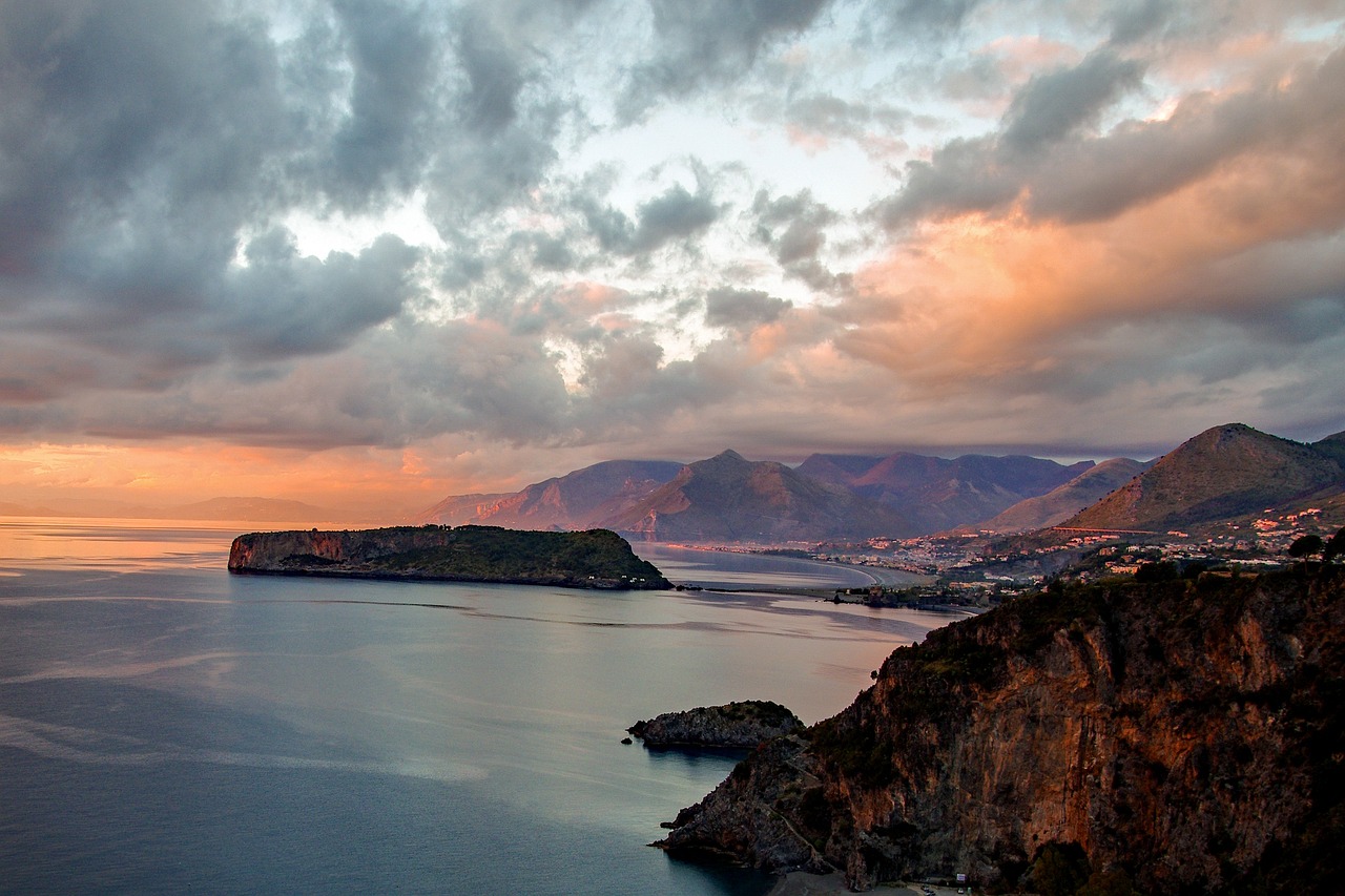 Scenic Rafting and Mount Biagio Tour in Praia a Mare