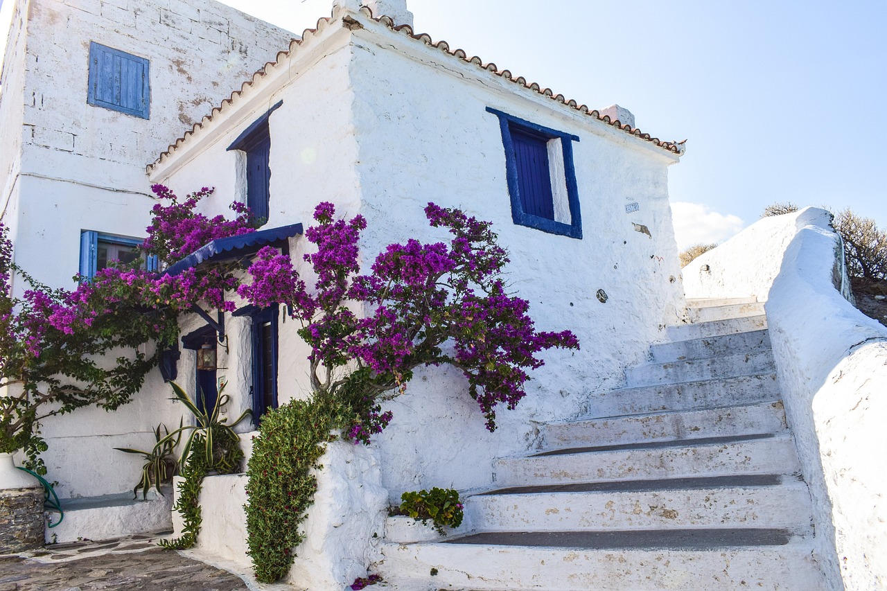 Esplorando le Isole Sporadi: Skopelos, Alonissos e Skiathos