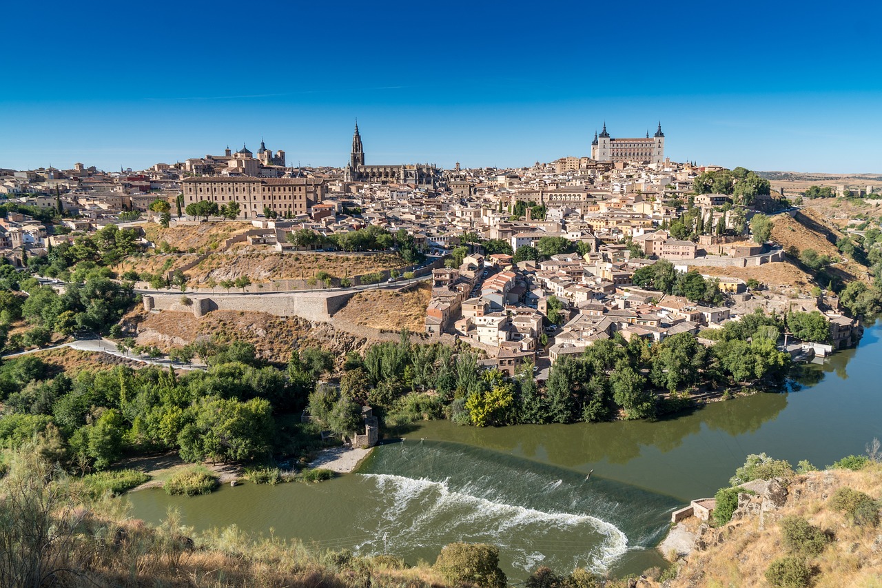 Historic Toledo in a Day: Cathedral and Monastery